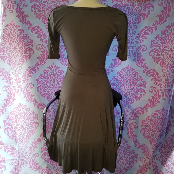 LuLaRoe Nicole Dress - Picture 3 of 6